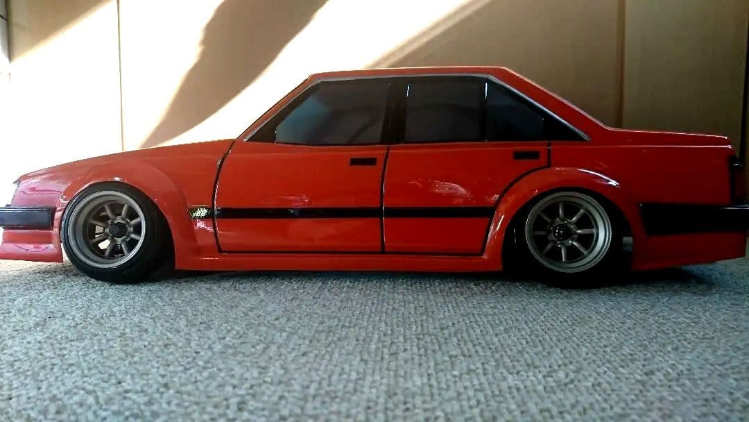 カリーナ　AA63　フレーク塗装　前照灯/尾灯ハロゲン風LED付　目立度MAX