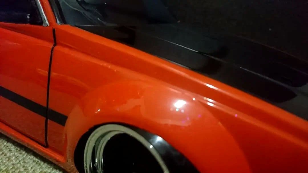 カリーナ　AA63　フレーク塗装　前照灯/尾灯ハロゲン風LED付　目立度MAX