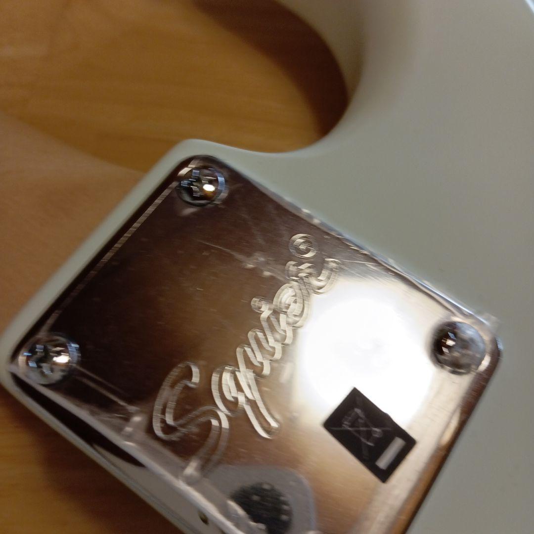 エレキギターSquier Stratocaster ホワイトアイスグリーン