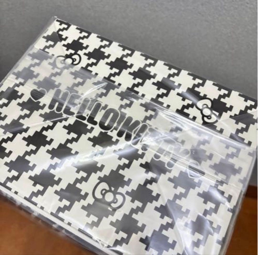 キティ ハローキティ モノクロガーリーふたごコーデ シリーズ バースデードール