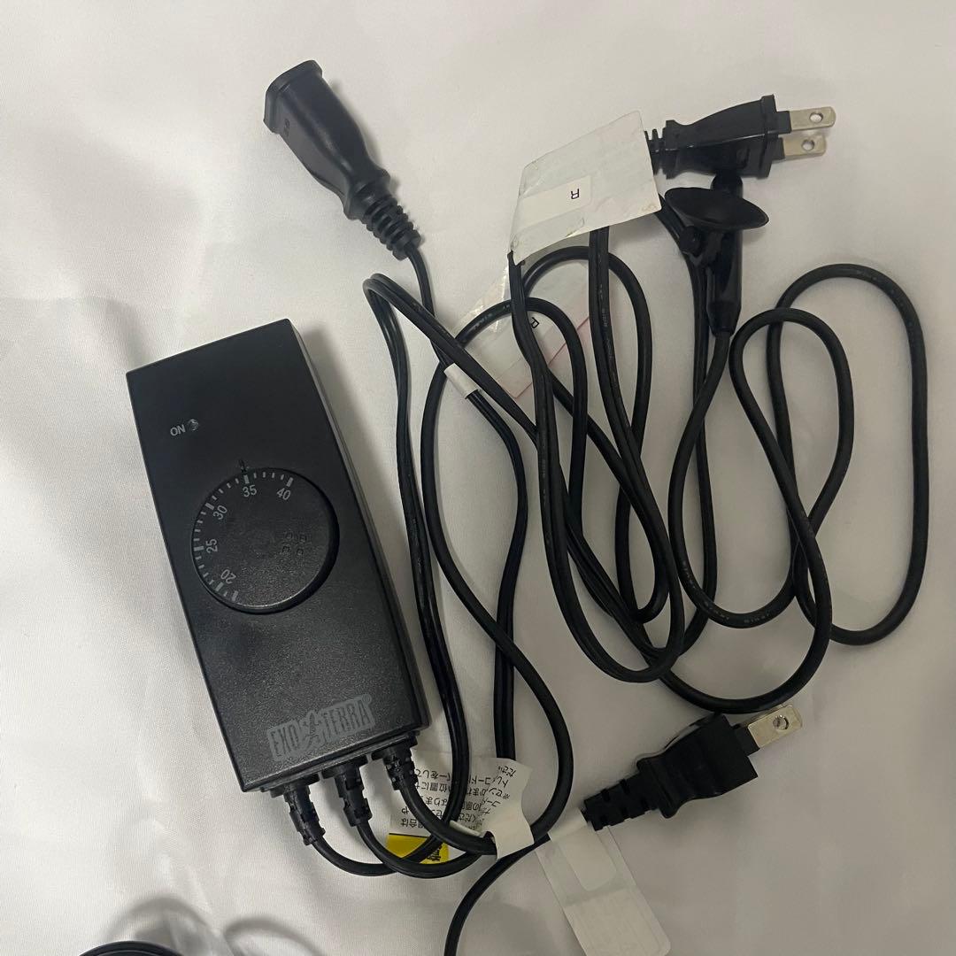 ゆ*う様 暖突Mピタリ適温プラス2号レプタイルヒートxsイージーグローサーモ（ま