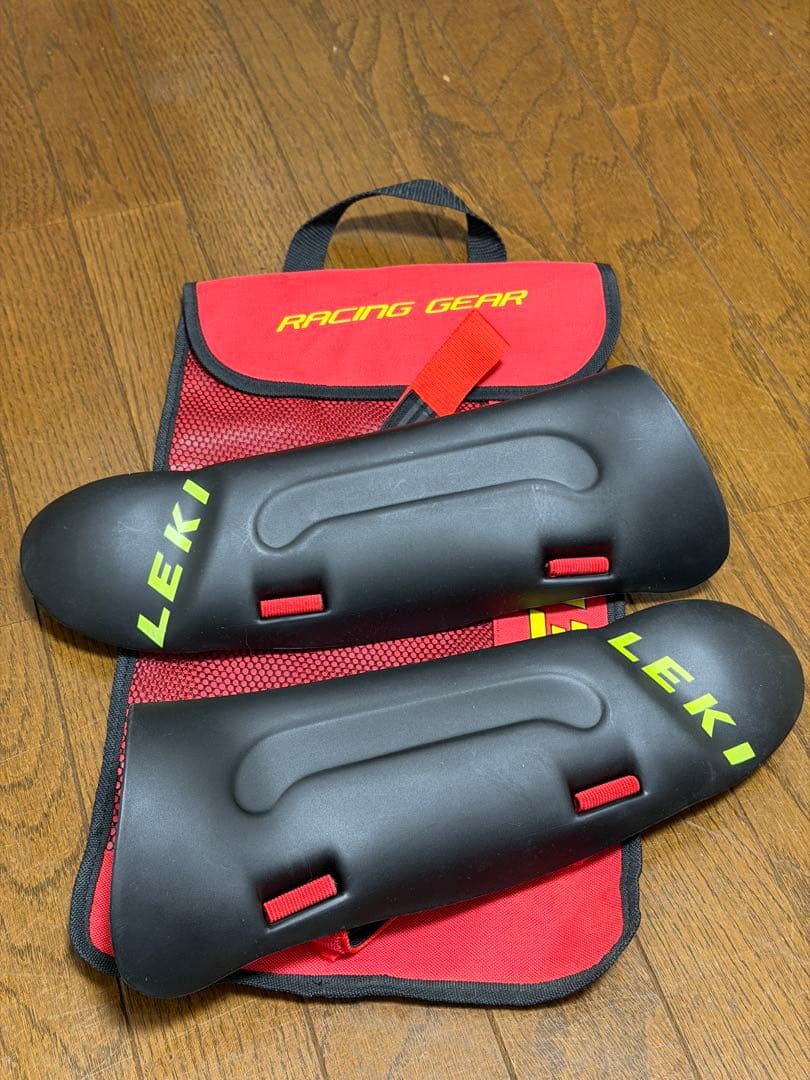 未使用保管品 LEKI レキ レガース シンガード