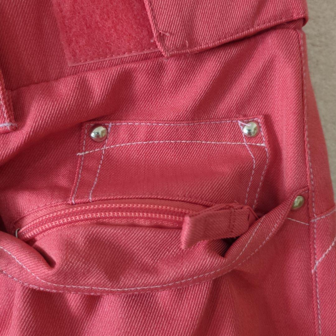 赤いスノーボードパンツ 女性用　　スキーウェアのセット