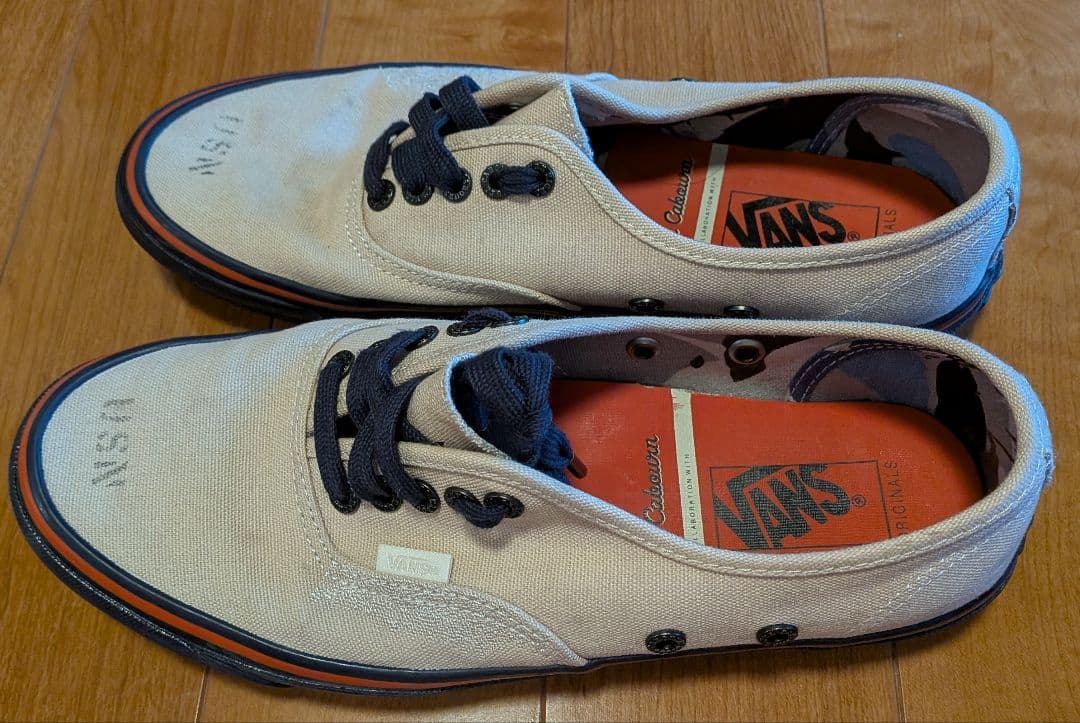 VANS ベージュ スニーカー