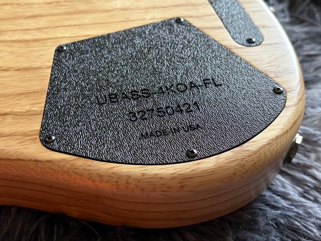 ベース KALA California U-BASS Hawaiian Fretless