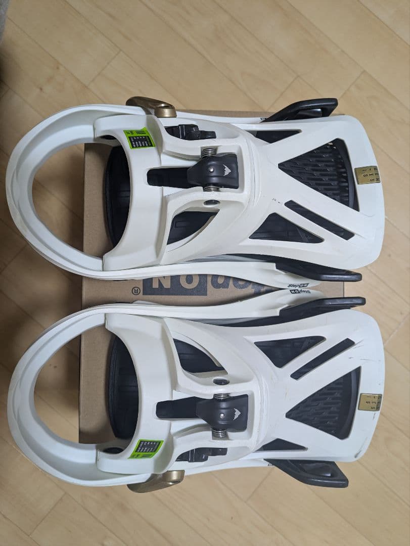 ステップオン　ジェネシス Mサイズ