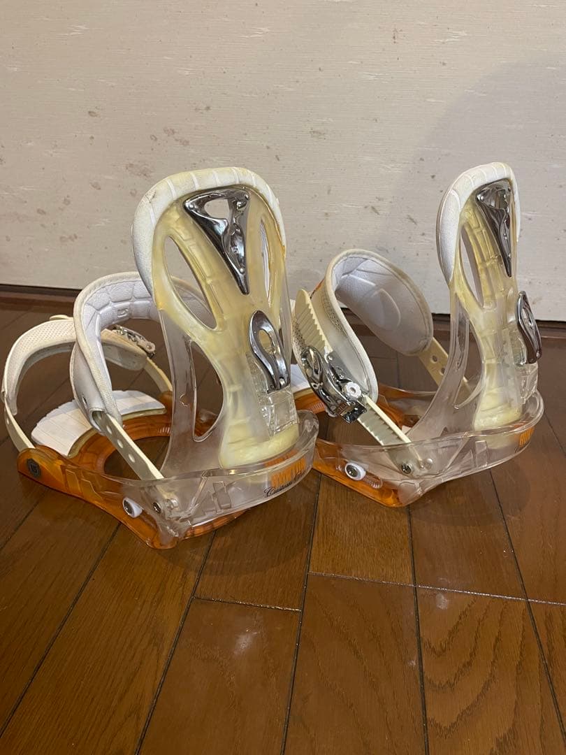 Burton Custom DXビンディング スケルトン Mサイズ