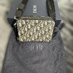 Dior ストラップ付き ジップポーチ