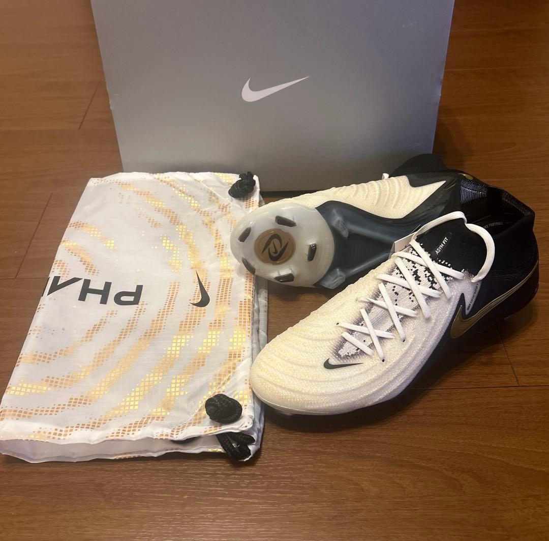 【新品未使用】NIKE PHANTOM LUNA Ⅱ ELITE FG 8.5