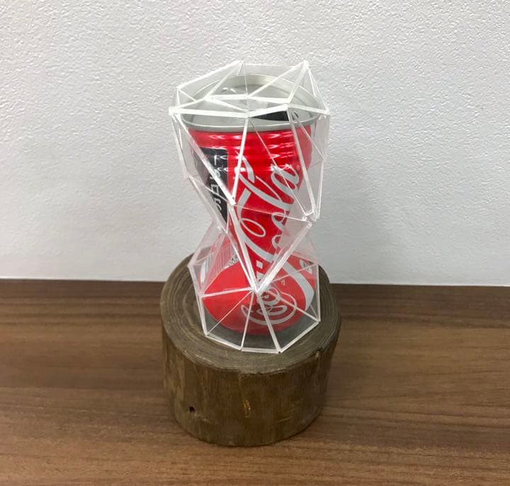 コカコーラ   大村洋二郎さんの作品です。