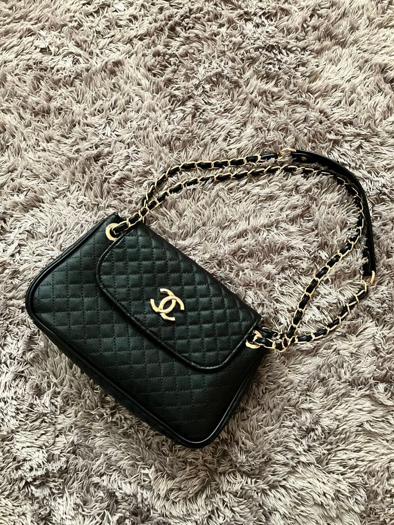 CHANEL ミニショルダー　チェーンバッグ　2wayショルダー　ノベルティ