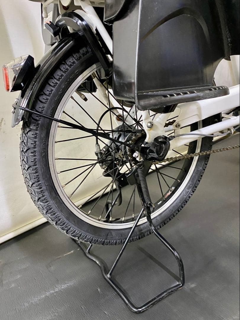 1年保証 新品部品多数使用　新型　パナソニック　ギュット　白　電動アシスト自転車