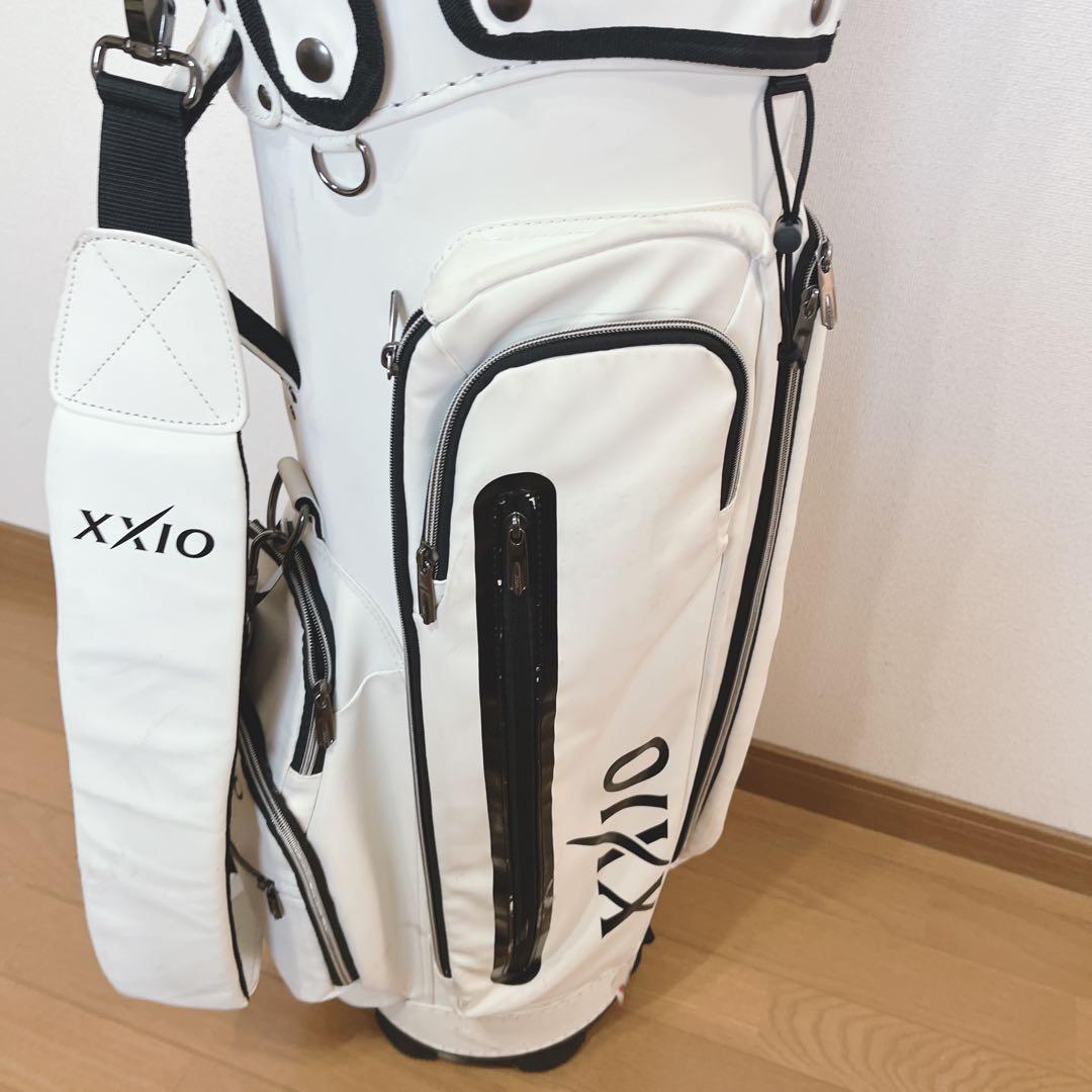 K219 XXIO スタイリッシュ キャディバッグ
