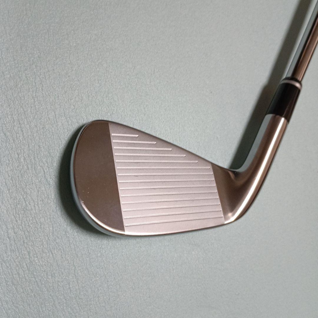 01アイアン4番　PRGR美品