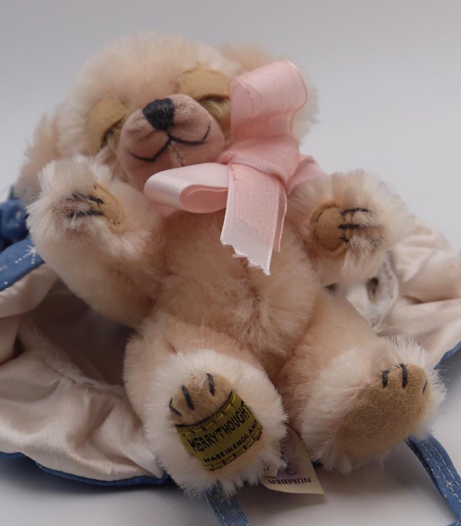 チーキー・ドリームランド 15cm MERRYTHOUGHT 小さなバッグ付き