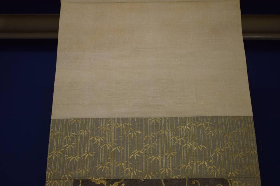 真作/橋本陵華/橋本菱華/虎図/風帯欠損/桐共箱付/布袋屋掛軸HI-693