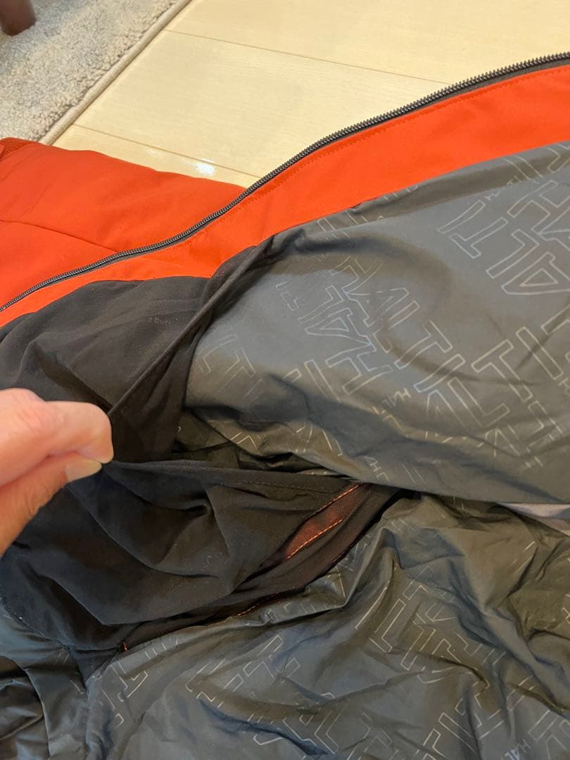 セール‼️HALTIのメンズスキーアウトドアウェア　USのMサイズ