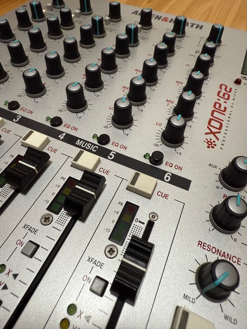 動作良好！ALLEN & HEATH XONE:62 DJミキサー