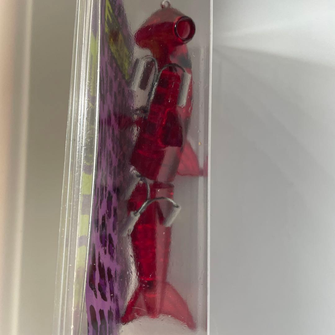 赤いシャーク型トップウォーター用ルアー