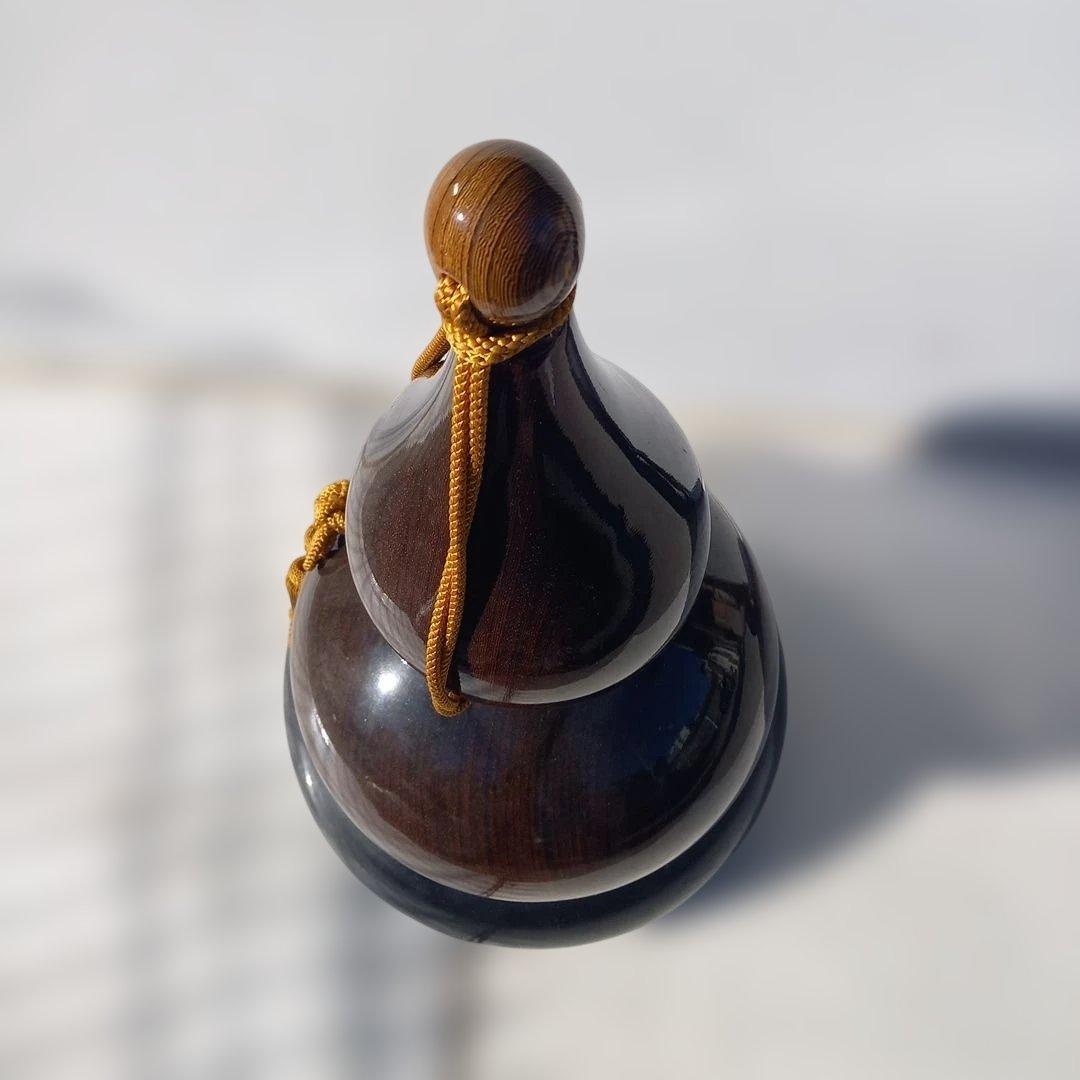 ひょうたん型の紫檀製置物　高さ67cm　16.6kg