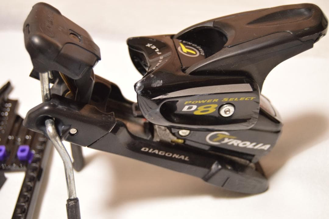 アトミック　ビンディング　POWER SELECT D8