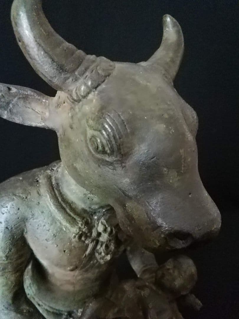 逸品　青銅牛神供犧子像　仏教　インド　中国　チベット　牛頭　 ガジュラーホ寺院群