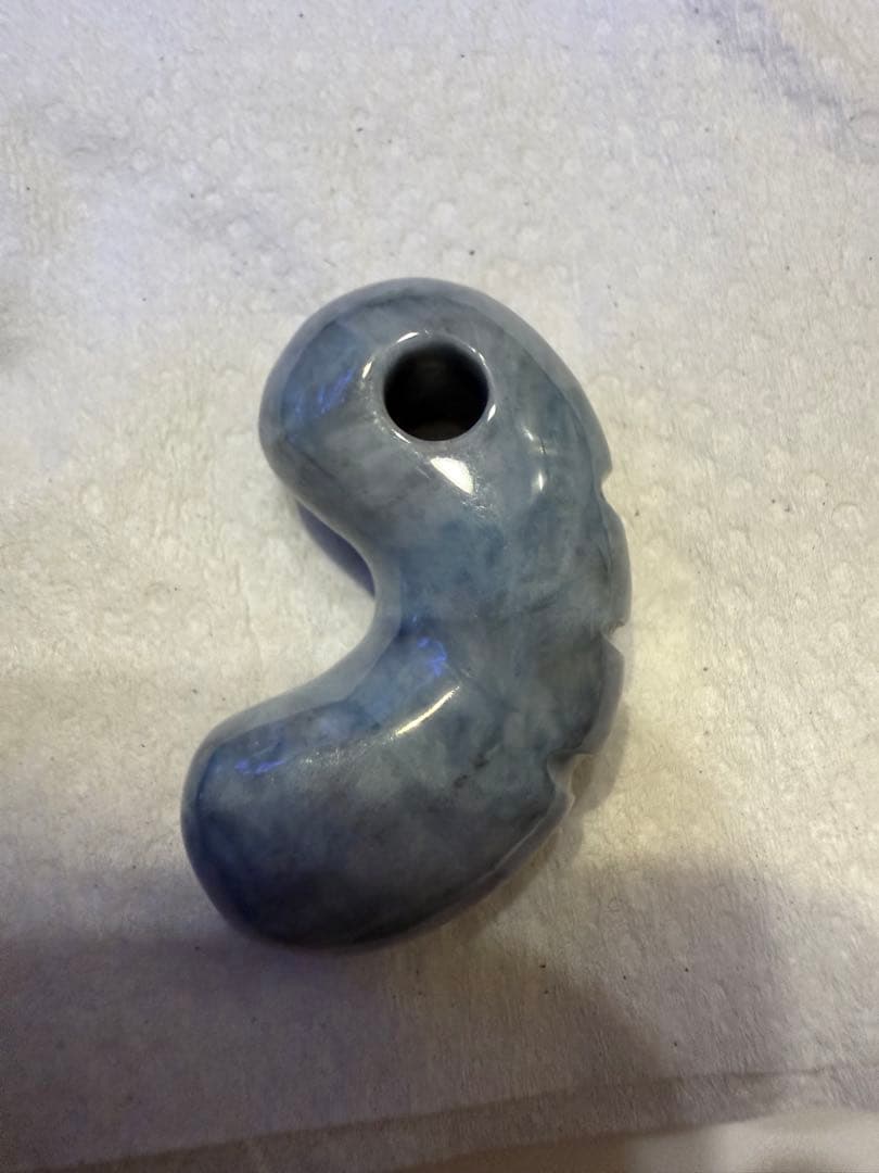 糸魚川翡翠‼️青翡翠‼️勾玉‼️希少‼️高品質‼️正規品‼️元枠 作‼️大18.1g‼️破格出品