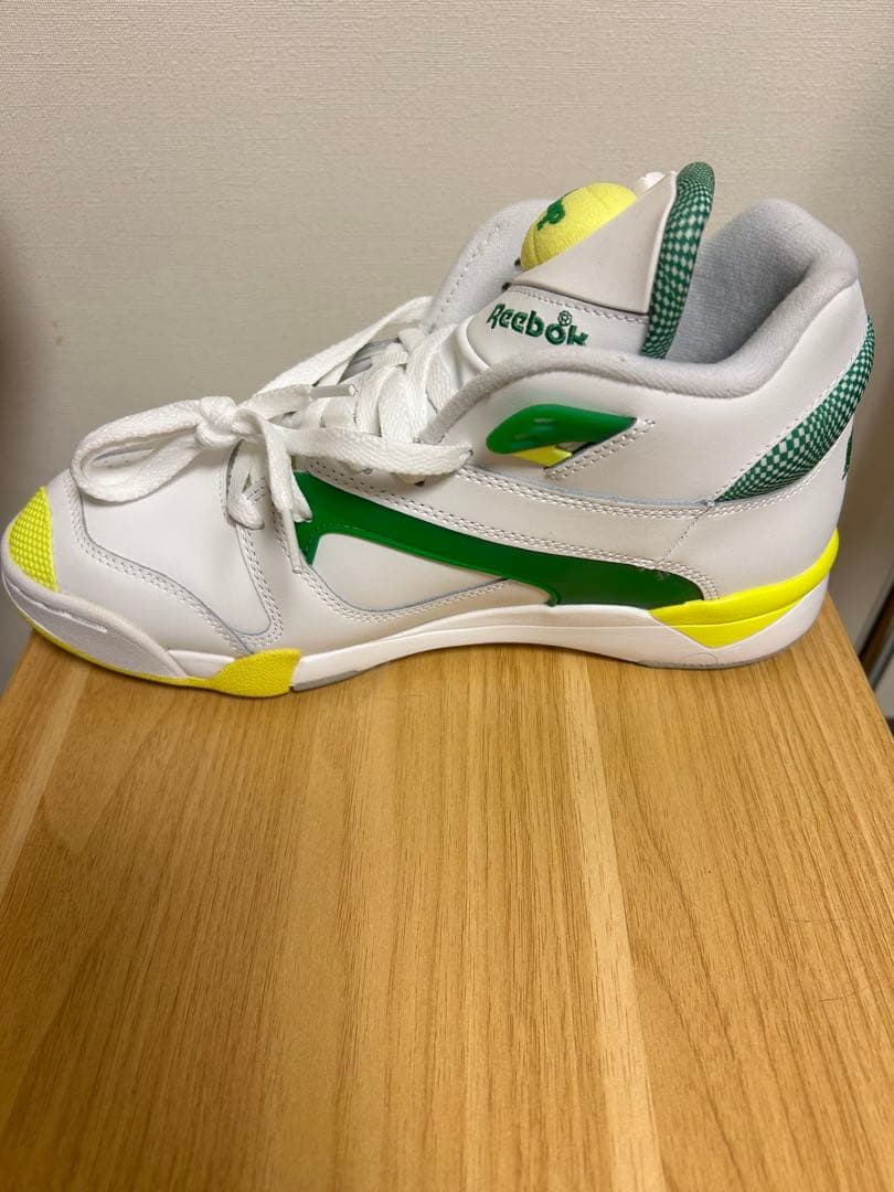 未使用Reebok コートヴィクトリーポンプ　26.5センチ