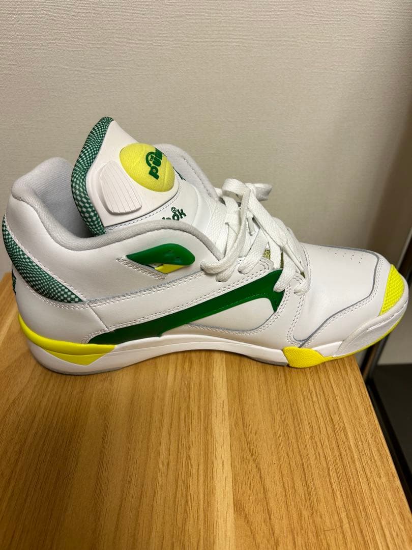 未使用Reebok コートヴィクトリーポンプ　26.5センチ