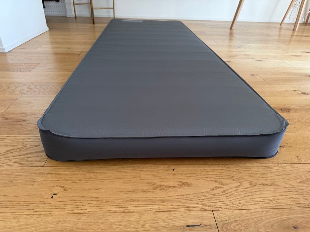 Coleman キャンパーインフレーターマット　ハイピーク　シングル