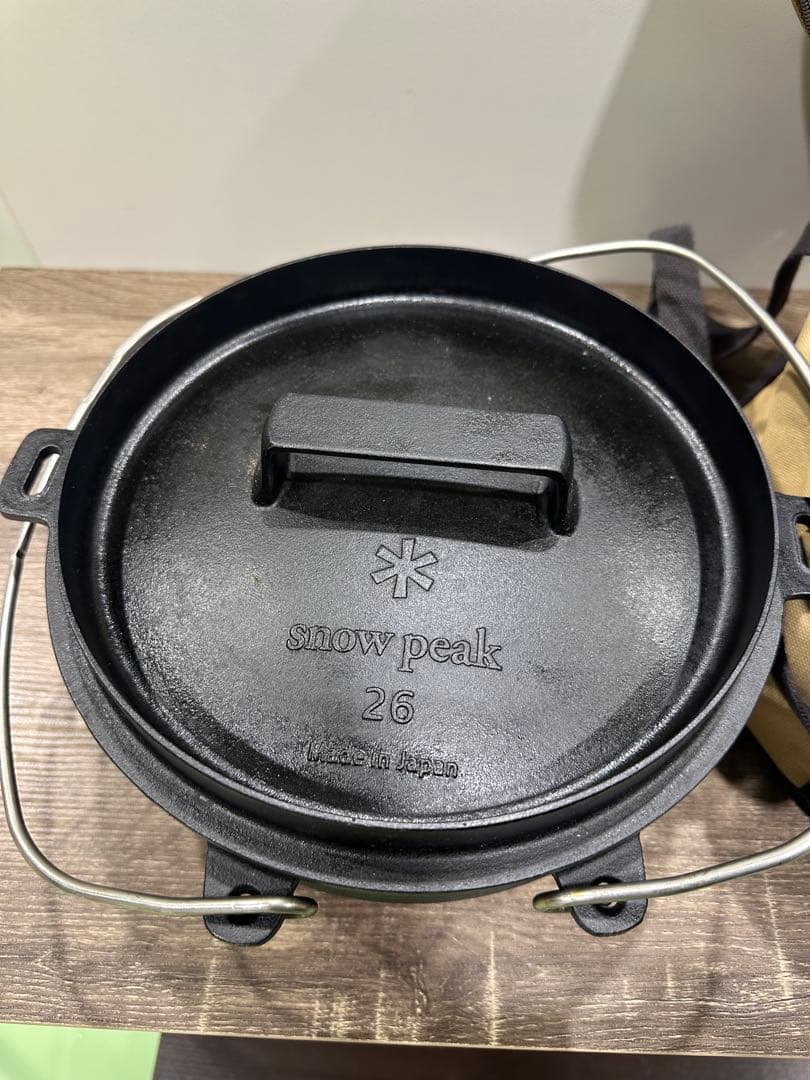 どーん！！ peak 和鉄ダッチオーブン 26収納バッグ付き　廃盤品