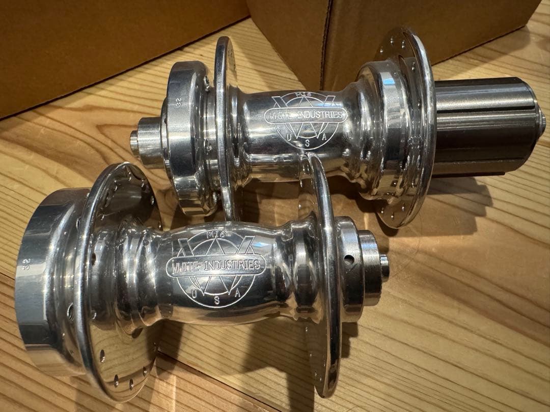WHITE INDUSTRIES MI6 ディスクハブ 32h 前後セット 新品