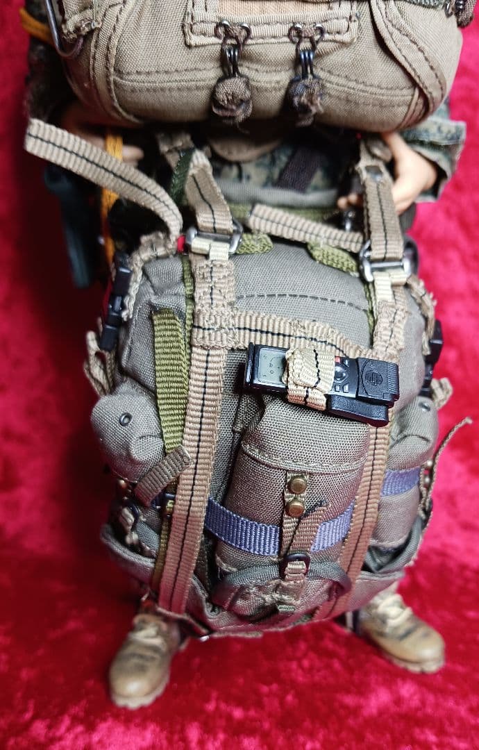 1/6 USMC パラシュター女性兵士(HotToysホットトイズ)