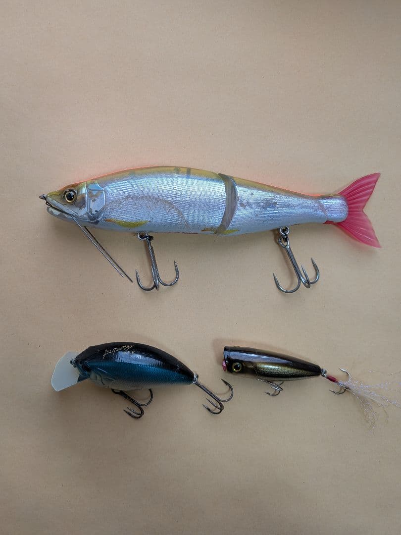 タイムセール【未使用パック多数】deps ソフトルアーセット ルアーボックス付き