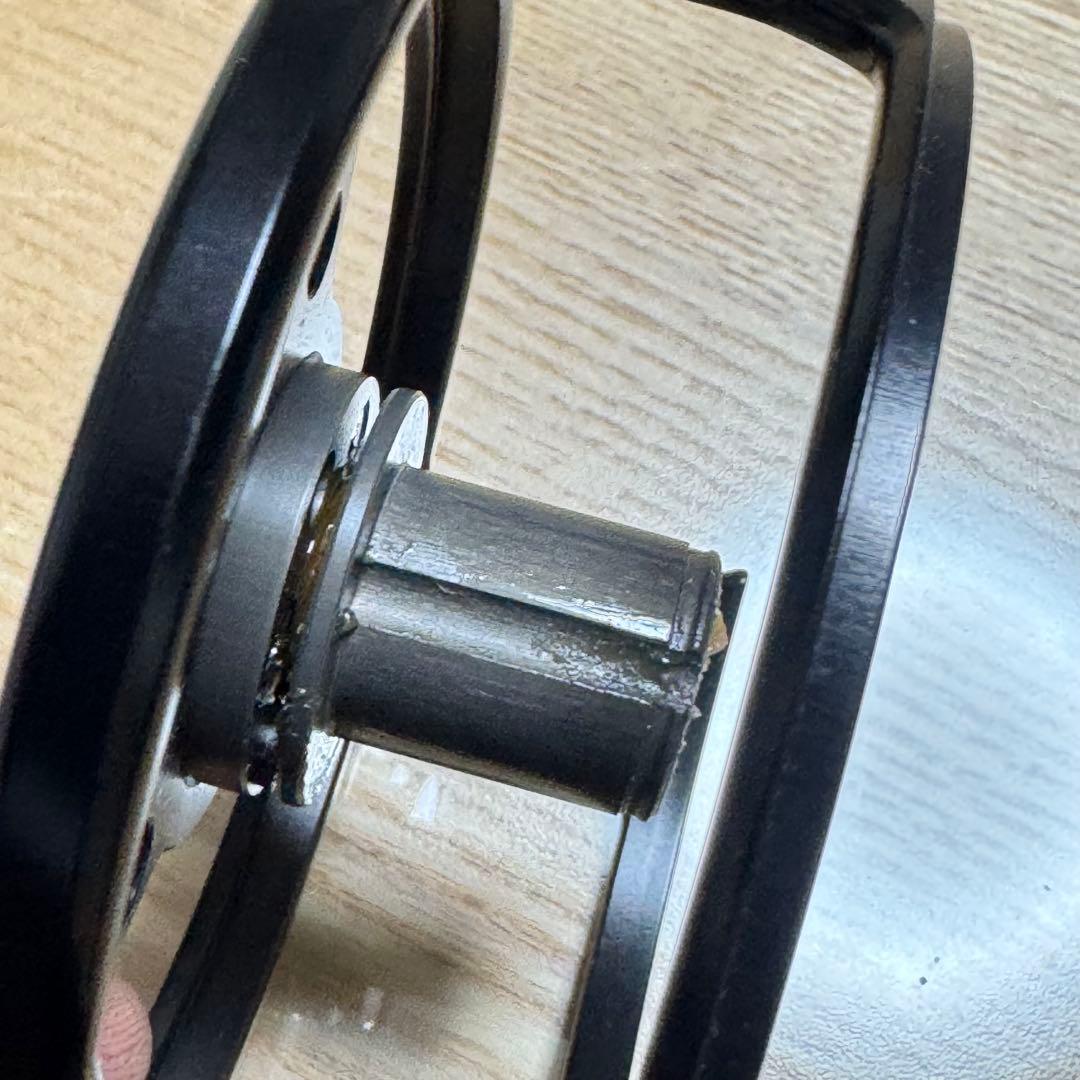 VARIVAS Surface System フライリール ブラック