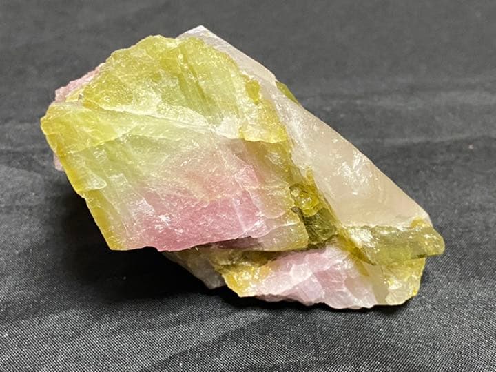 トルマリン　136g