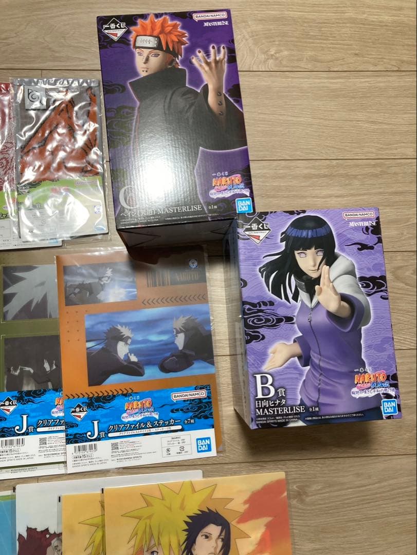 ナルト クリアファイルとフィギュアセット