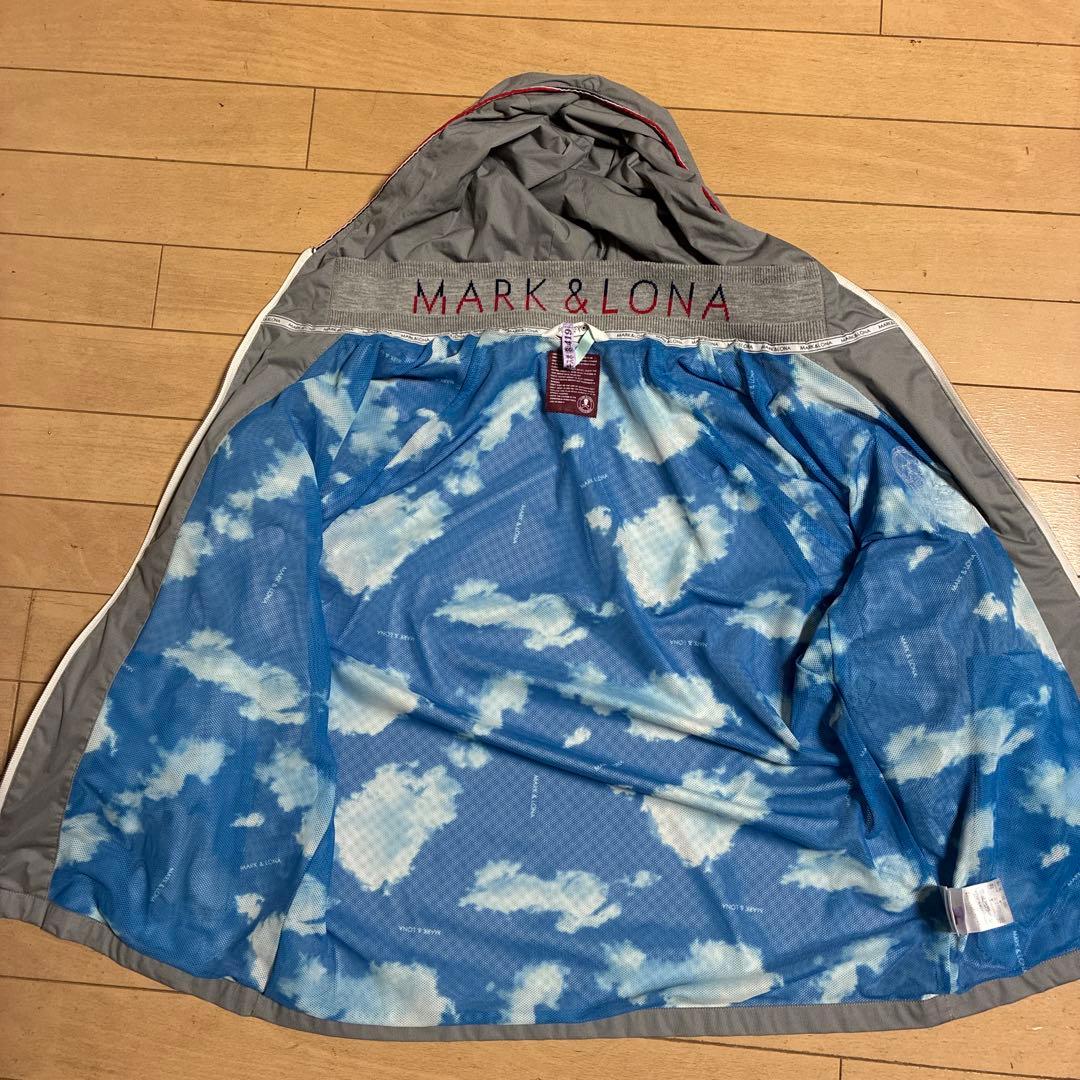 マークアンドロナ　ブルゾンパーカー