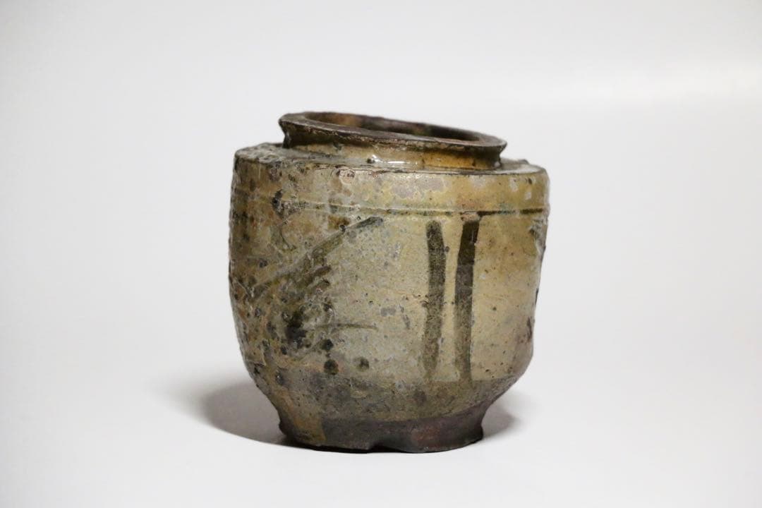 高取焼？唐津焼？小さな壺　骨董品