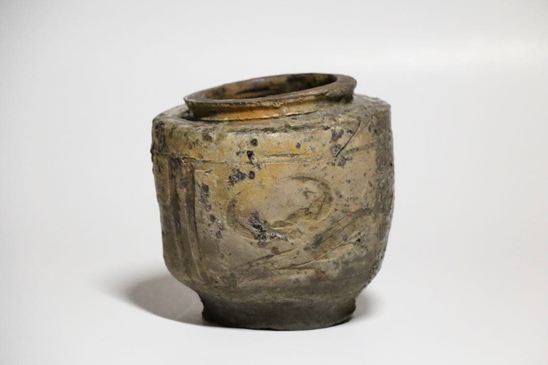 高取焼？唐津焼？小さな壺　骨董品