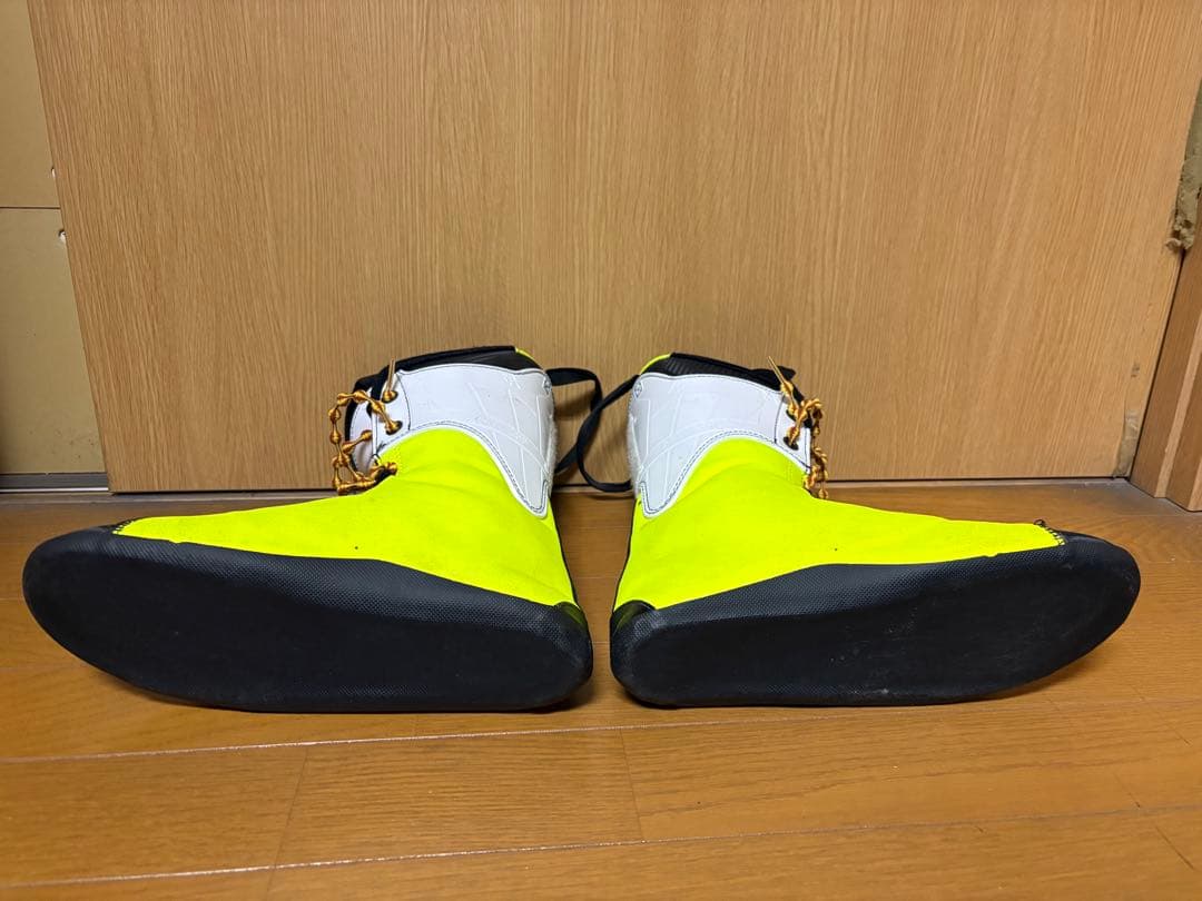 HEAD インナーとRAPTOR 140 RS スキーブーツ（太足仕様）