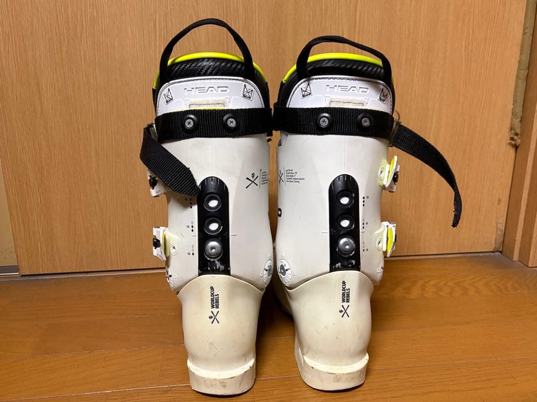 HEAD インナーとRAPTOR 140 RS スキーブーツ（太足仕様）