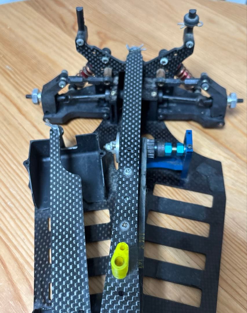 カーボンファイバー AWD ラジコン ヨコモ YR4