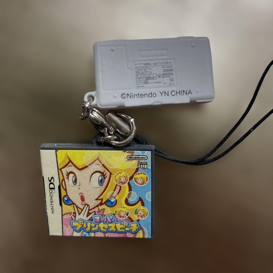 ⚠️激レア⚠️　 DSマスコット　ニンテンドー DS プリンセスピーチ　ストラップ