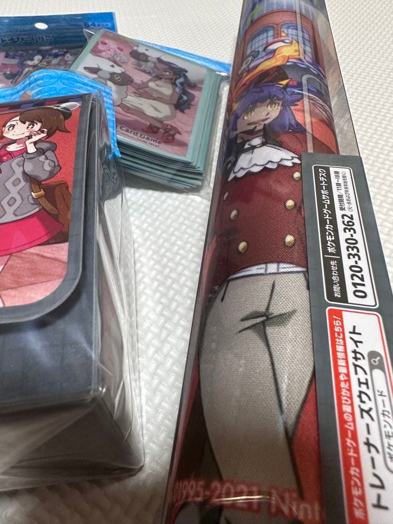 ポケモンカードゲーム　サプライ　トレーナーズオフショット　マリィ　ユウリ　ルリナ