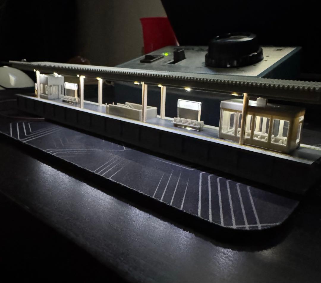 トミーテック TOMIX/Nゲージ 島式ホーム(都市型)直端・照明付 4272