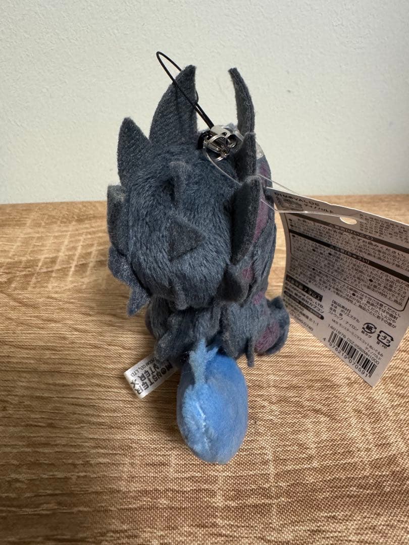 ディノバルド　ぬいぐるみ　マスコット