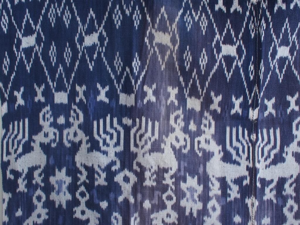 スンバ島藍染イカット