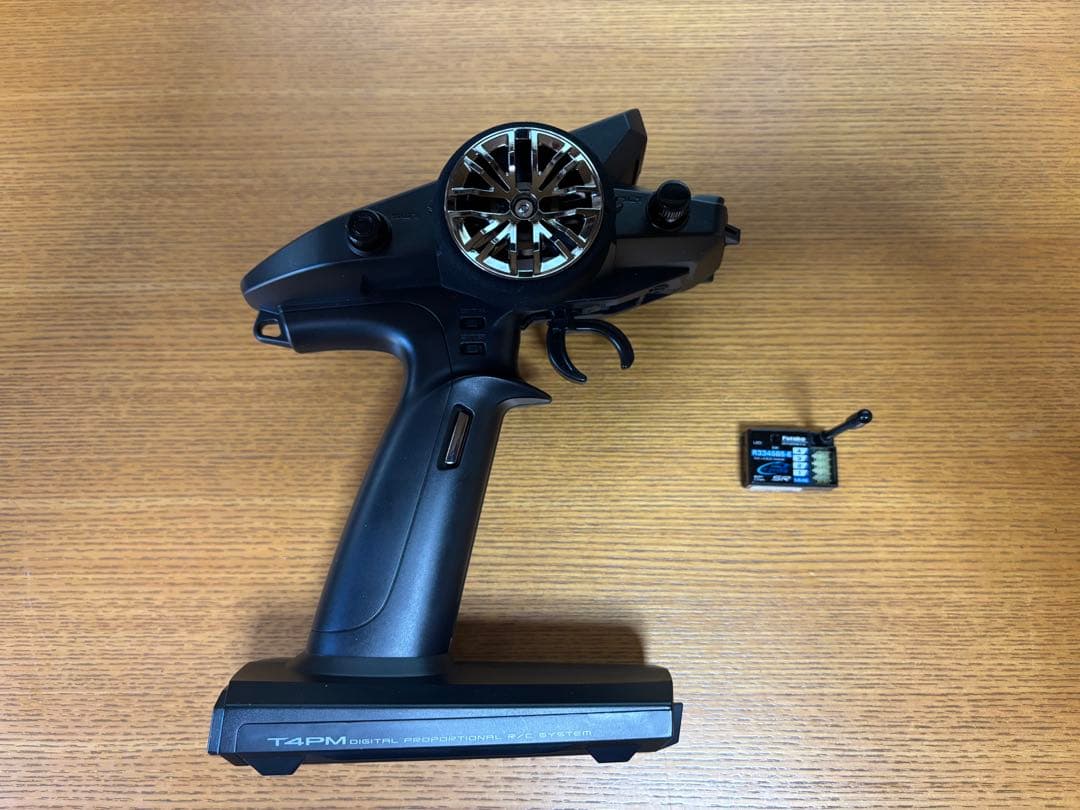 フタバ　4PM PLUS 送受信機セット