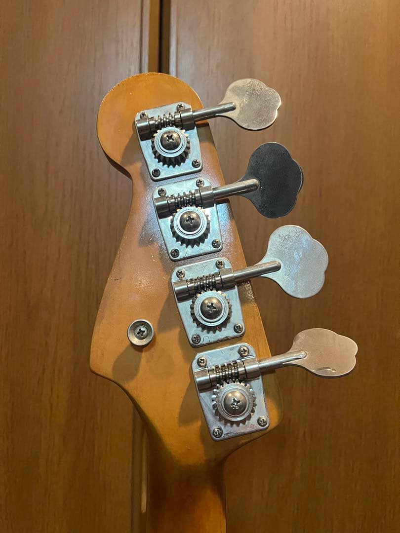 Fender Japan Precision Bass マルチレイヤー　レリック